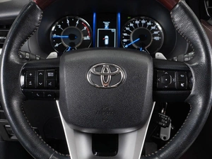 Внедорожник Toyota Fortuner 2017 года, 3076000 рублей, Тюмень