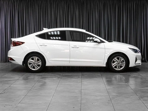 Седан Hyundai Elantra 2019 года, 1649000 рублей, Тюмень