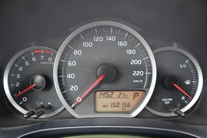 Хэтчбек Toyota Yaris 2012 года, 1200000 рублей, Мирное