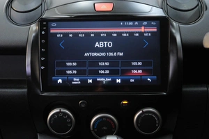 Хетчбэк Mazda Demio 2011 года, 699000 рублей, Омск