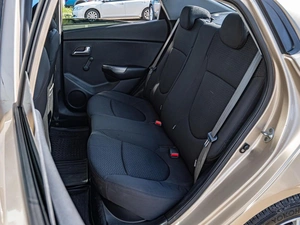 Седан Kia Rio 2012 года, 699000 рублей, Краснодар