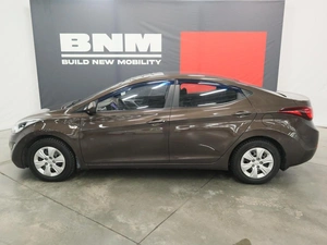 Седан Hyundai Elantra 2015 года, 1225000 рублей, Клинцы