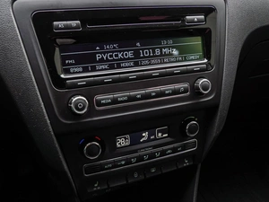 Лифтбек Skoda Rapid 2014 года, 998000 рублей, Краснодар