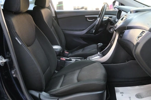 Седан Hyundai Elantra 2012 года, 859000 рублей, Омск