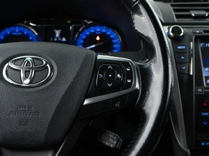 Седан Toyota Camry 2018 года, 2497434 рублей, Москва