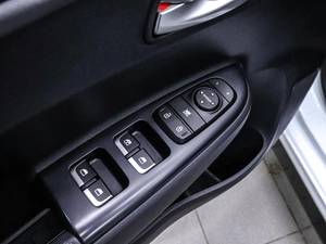 Седан Kia Rio 2020 года, 1599000 рублей, Красноярск