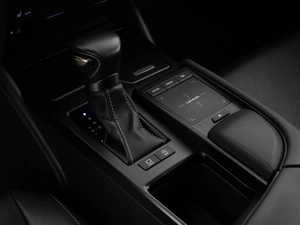 Седан Lexus ES 2019 года, 3689050 рублей, Москва