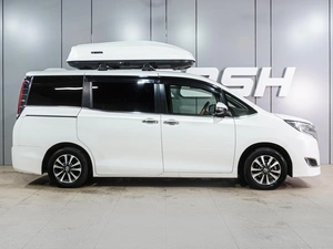 Минивэн Toyota Esquire 2019 года, 2599000 рублей, Воронеж