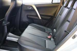 Внедорожник Toyota RAV4 2014 года, 2599000 рублей, Омск