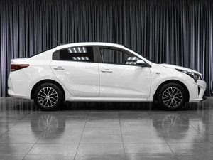 Седан Kia Rio 2021 года, 1439000 рублей, Тюмень
