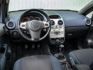 Хетчбэк Opel Corsa 2007 года, 529000 рублей, Краснодар