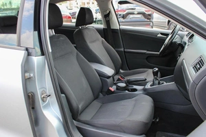 Седан Volkswagen Jetta 2013 года, 850000 рублей, Ярославль