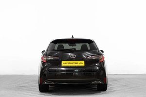 Универсал Toyota Corolla 2019 года, 1799000 рублей, Барнаул