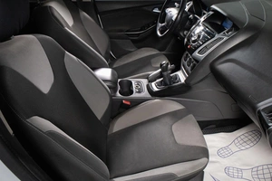 Хетчбэк Ford Focus 2012 года, 699000 рублей, Сургут