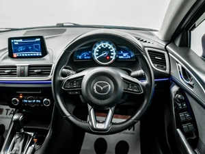 Седан Mazda Axela 2018 года, 1300000 рублей, Красноярск