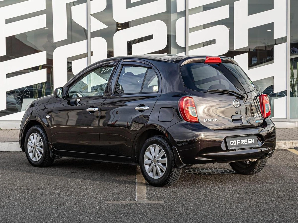 Хетчбэк Nissan March 2015 года, 850000 рублей, Краснодар