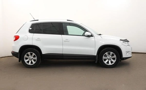 Внедорожник Volkswagen Tiguan 2010 года, 1119000 рублей, Орёл