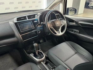 Хетчбэк Honda Fit 2018 года, 1130000 рублей, Красноярск