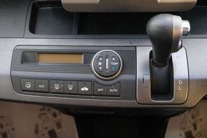 Минивэн Honda Freed 2010 года, 1149000 рублей, Омск