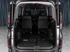 Минивэн Honda Stepwgn Spada 2016 года, 2355000 рублей, Тюмень