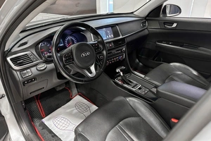 Седан Kia Optima 2018 года, 1897000 рублей, Красноярск