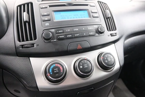 Седан Hyundai Elantra 2010 года, 589000 рублей, Красноярск