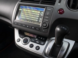 Минивэн Honda Stream 2010 года, 1480000 рублей, Омск