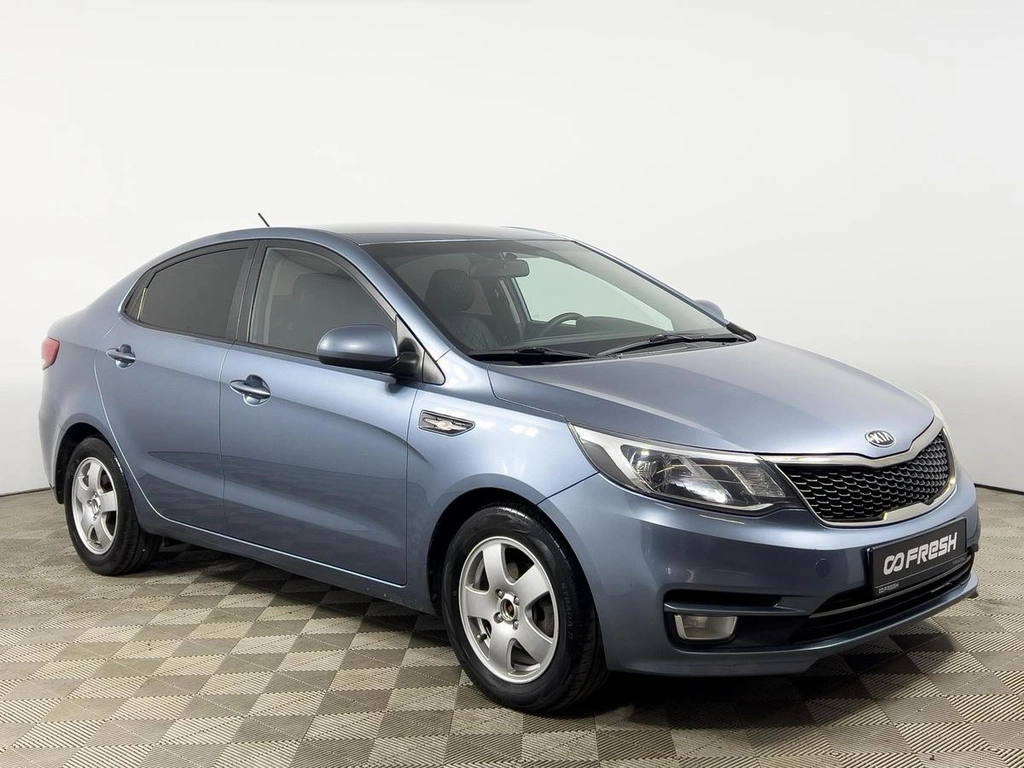 Седан Kia Rio 2015 года, 949900 рублей, Казань