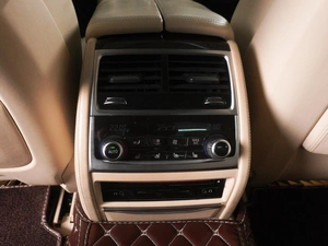 Седан BMW 7 серия 2015 года, 3469000 рублей, Красный Пахарь