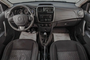 Седан Renault Logan 2016 года, 729000 рублей, Челябинск