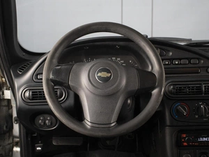 Внедорожник Chevrolet Niva 2015 года, 598000 рублей, Омск