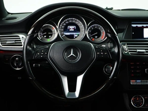 Седан Mercedes-benz CLS-класс 2012 года, 1998055 рублей, Москва