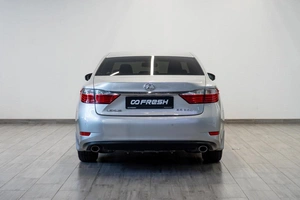 Седан Lexus ES 2013 года, 2299000 рублей, Саратов