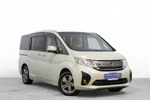 Минивэн Honda Stepwgn 2015 года, 1939000 рублей, Барнаул