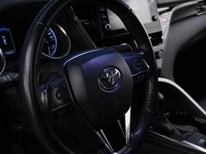 Седан Toyota Camry 2021 года, 3199658 рублей, Москва