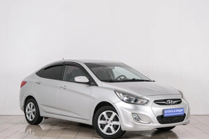 Седан Hyundai Solaris 2012 года, 829000 рублей, Красноярск