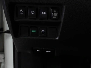 Внедорожник Nissan X-Trail 2018 года, 1899000 рублей, Воронеж
