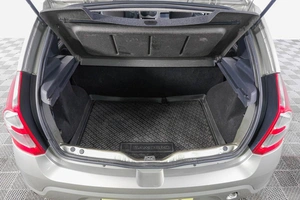 Хетчбэк Renault Sandero 2011 года, 479000 рублей, Кемерово