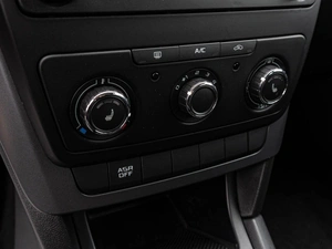 Внедорожник Skoda Yeti 2013 года, 1430000 рублей, Краснодар