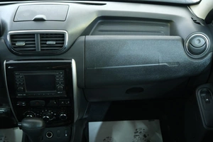 Внедорожник Nissan Terrano 2014 года, 1149000 рублей, Омск