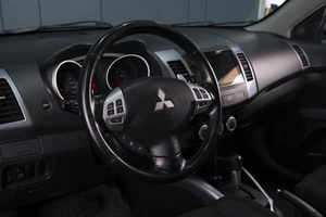 Внедорожник Mitsubishi Outlander 2007 года, 1245000 рублей, Омск