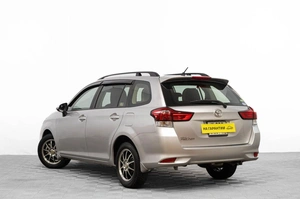 Универсал Toyota Corolla Fielder 2020 года, 1399000 рублей, Барнаул