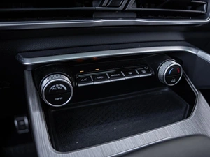 Внедорожник Geely Coolray 2023 года, 1720000 рублей, Краснодар