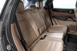 Внедорожник Porsche Cayenne 2021 года, 9299000 рублей, Ульяновск