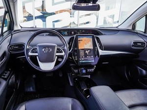 Лифтбек Toyota Prius 2017 года, 2310000 рублей, Краснодар