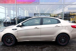 Седан Kia Rio 2013 года, 420000 рублей, Солонцы