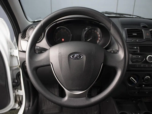Седан ВАЗ (LADA) Granta 2023 года, 860000 рублей, Омск