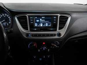 Седан Hyundai Solaris 2019 года, 1537000 рублей, Ставрополь