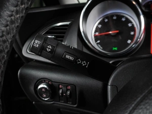 Хетчбэк Opel Astra 2011 года, 1030000 рублей, Воронеж