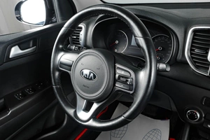 Внедорожник Kia Sportage 2016 года, 1699000 рублей, Тюмень